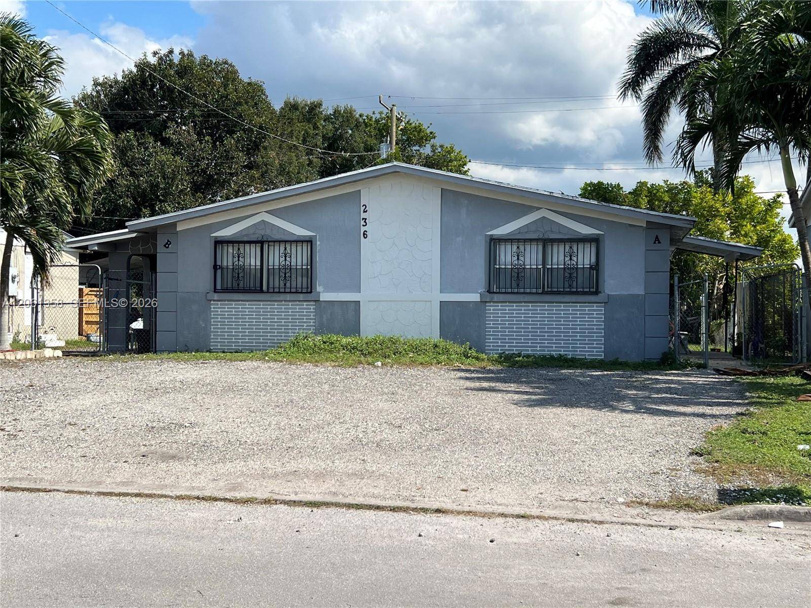 236 NW 9th AveSouth Bay - picture
