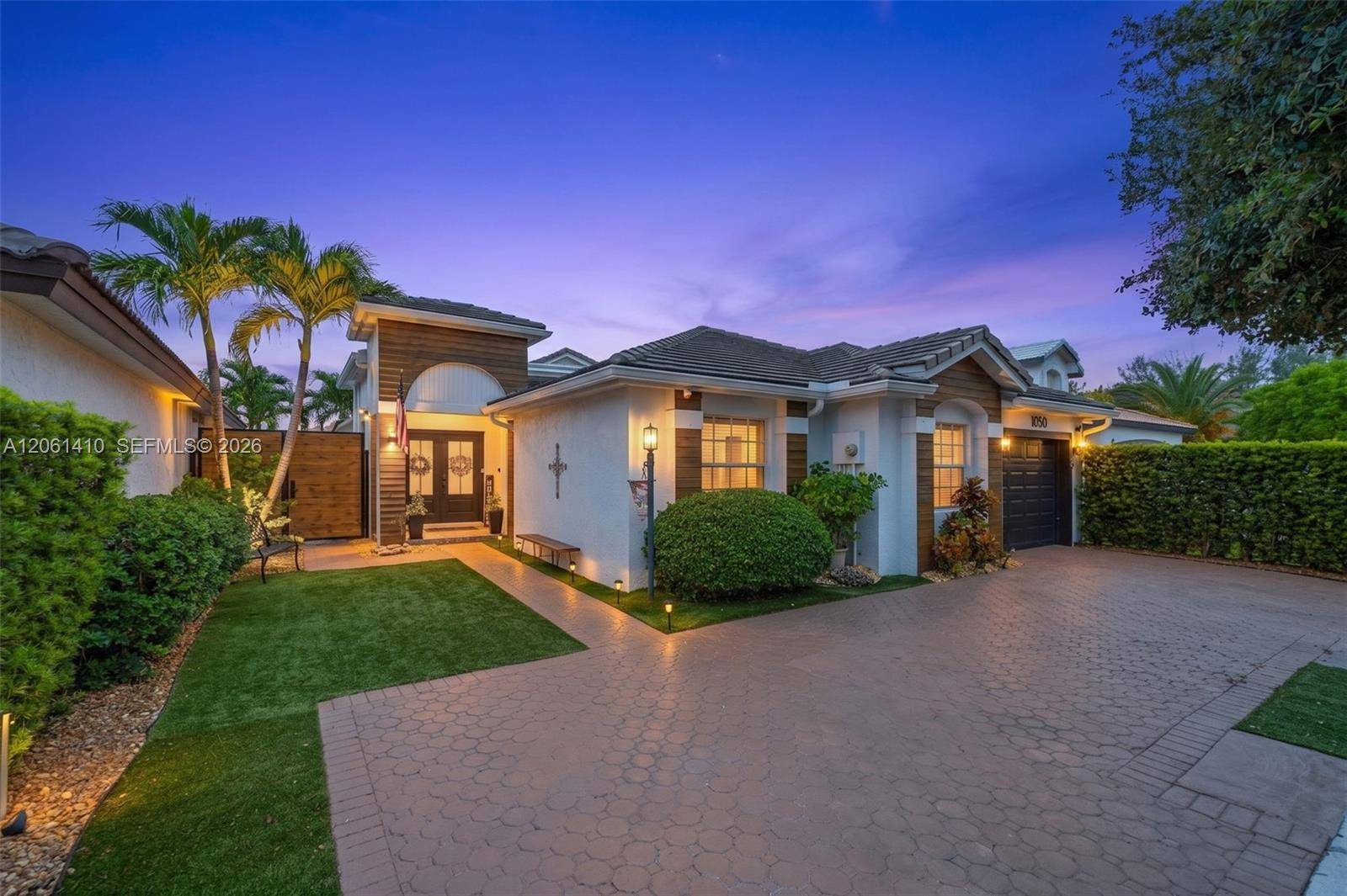 1050 NW 129th AveMiami - picture