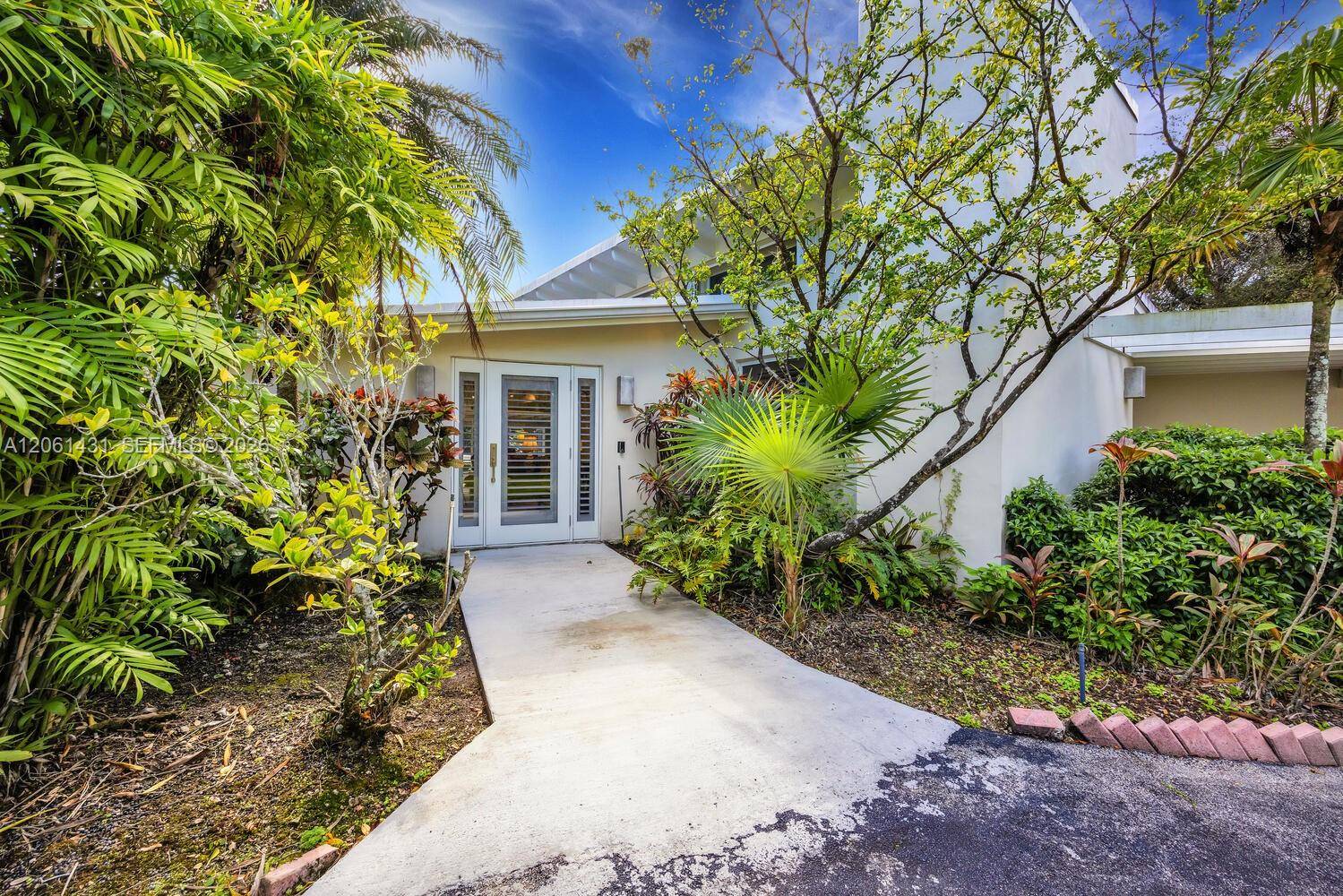 12200 SW 74th CtPinecrest - picture