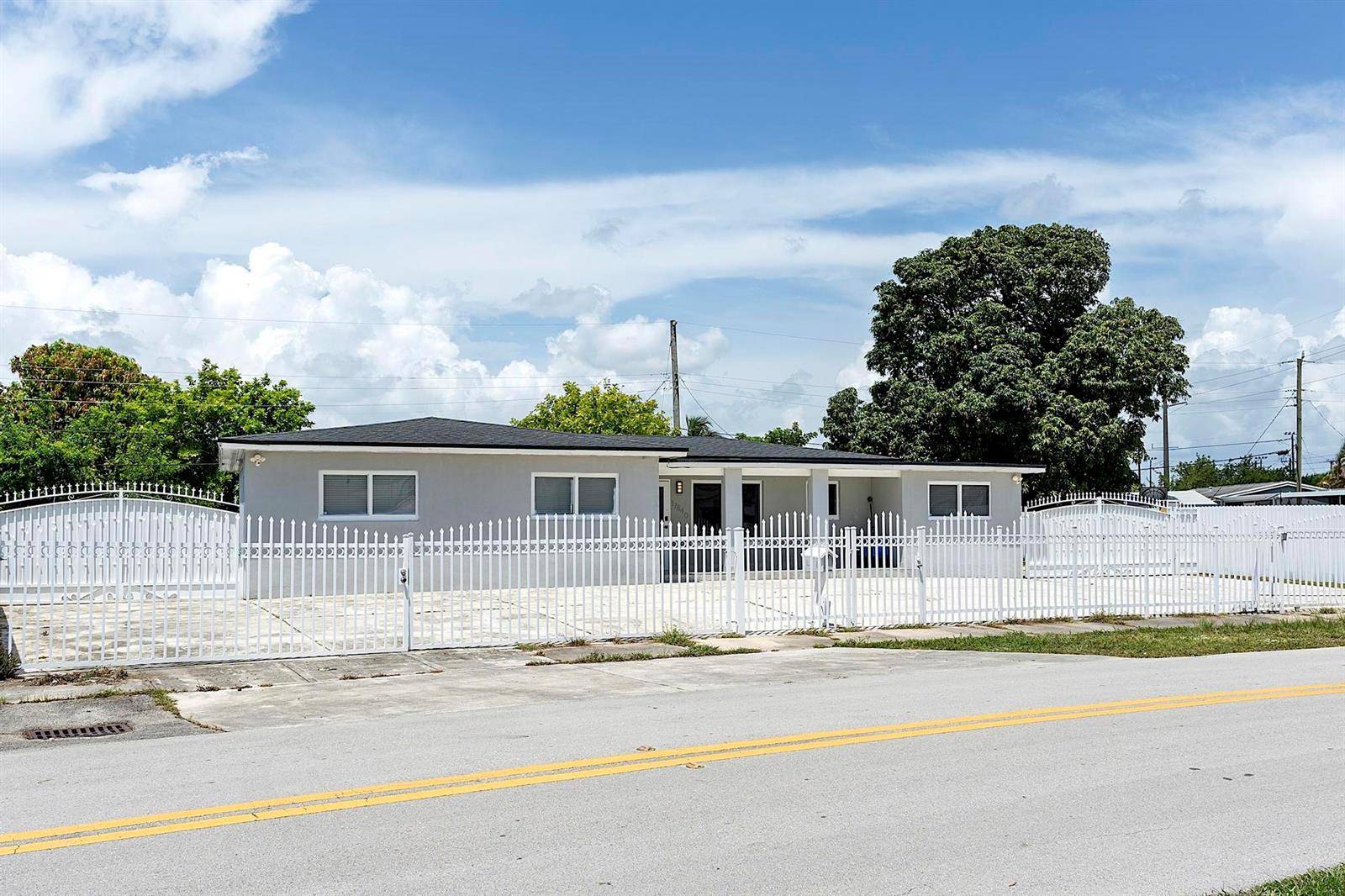 17840 NW 28THMiami Gardens - picture