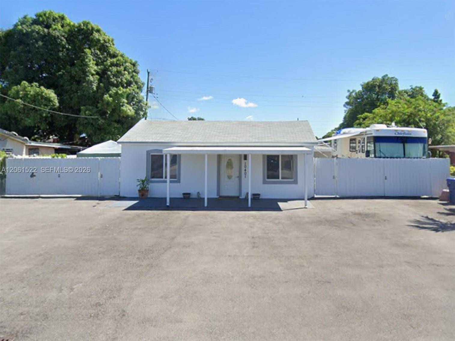 10401 NW 33rd AveMiami - picture
