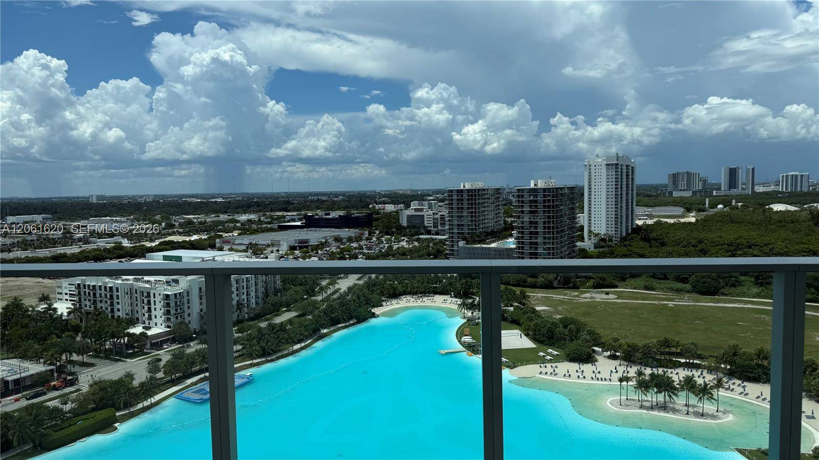 2411 Laguna CircleNorth Miami - ONE PARK TOWER CONDO 1807 condo unit 1807 - picture