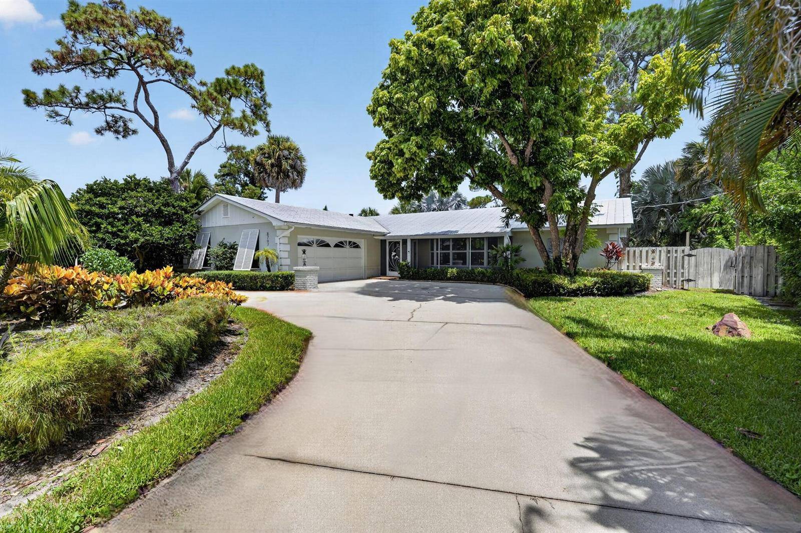 8797 SE SHARONHobe Sound - picture