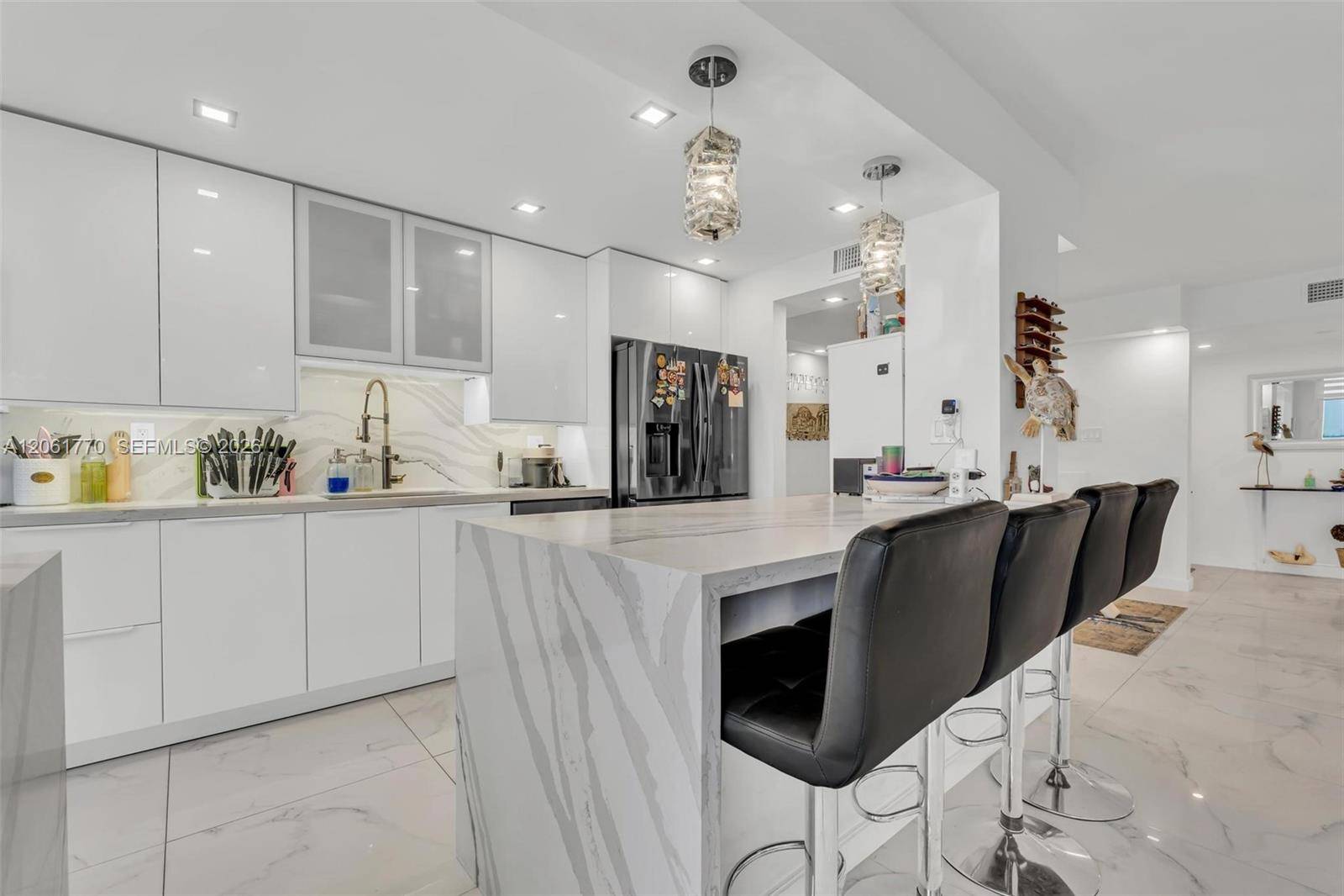 18071 Biscayne BlvdAventura - DEL PRADO CONDO condo unit 901 - picture