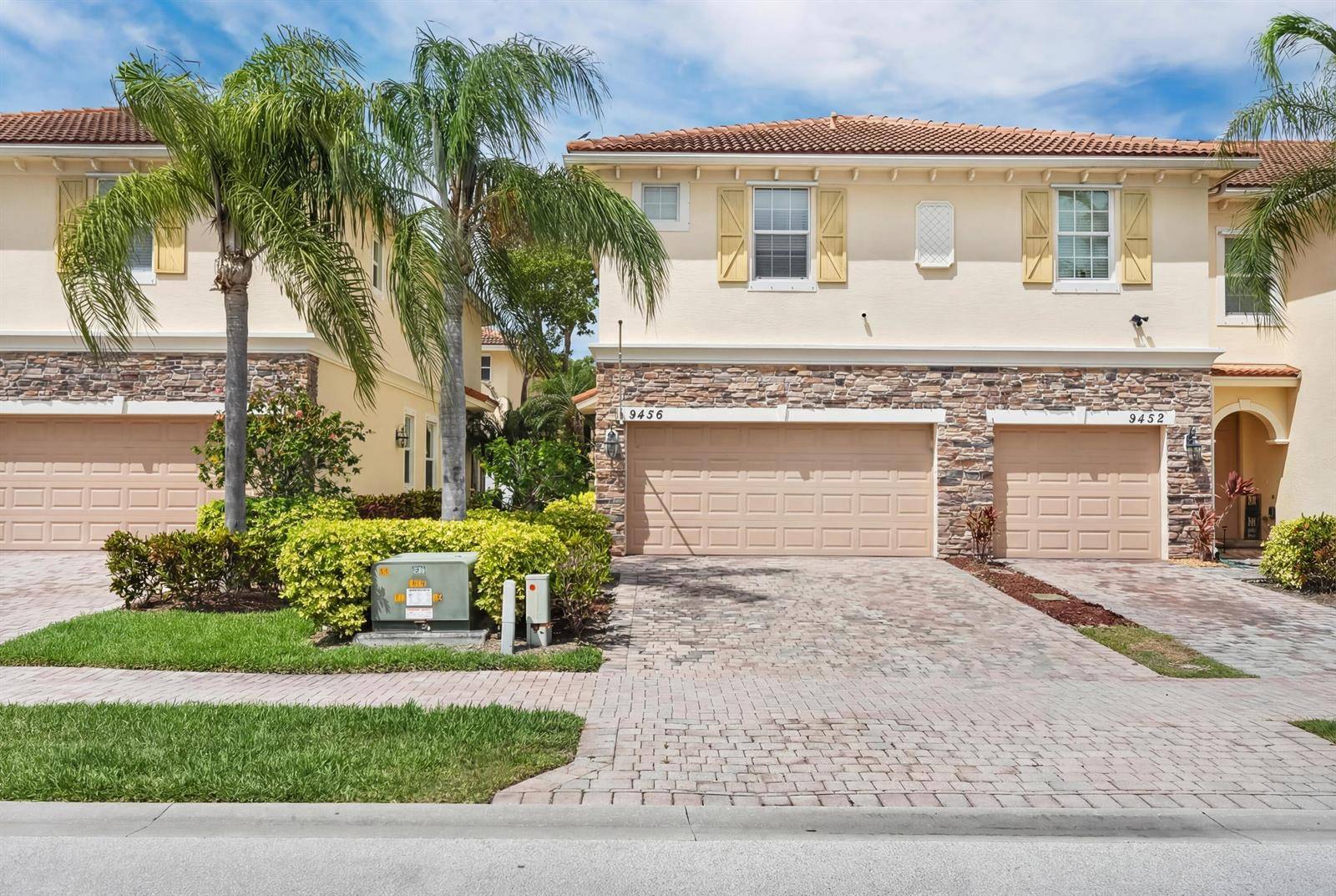 9456 SW MERLINStuart - picture