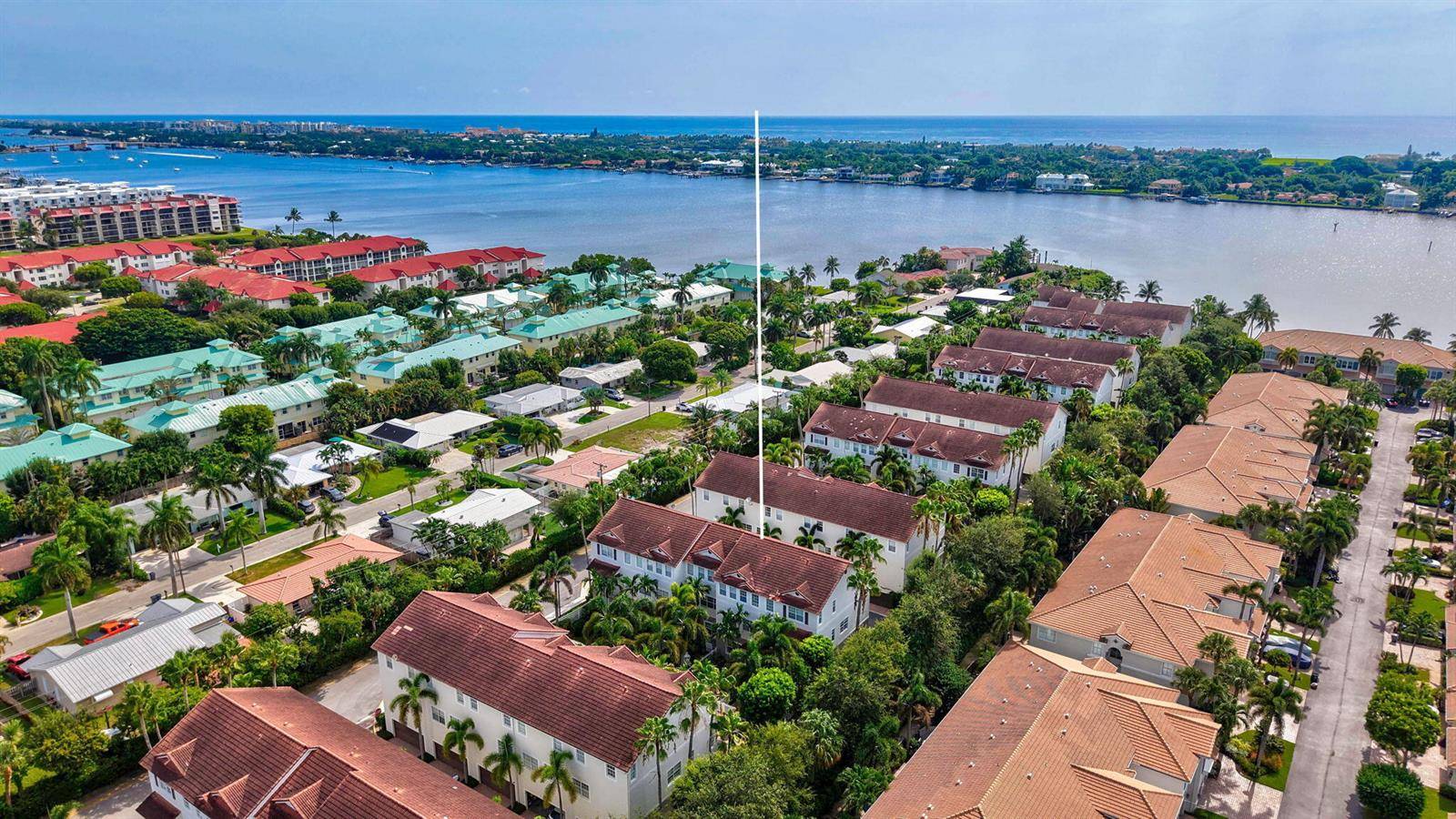 116 OCEAN CAYHypoluxo - picture