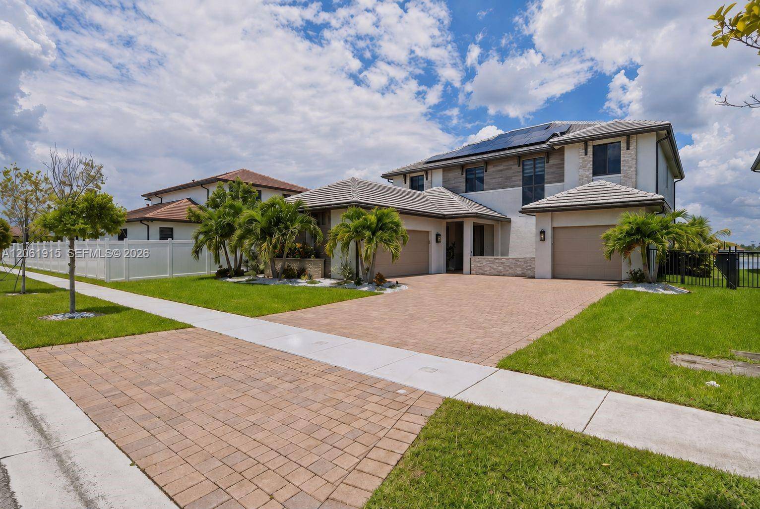 17765 SW 45th StMiramar - picture