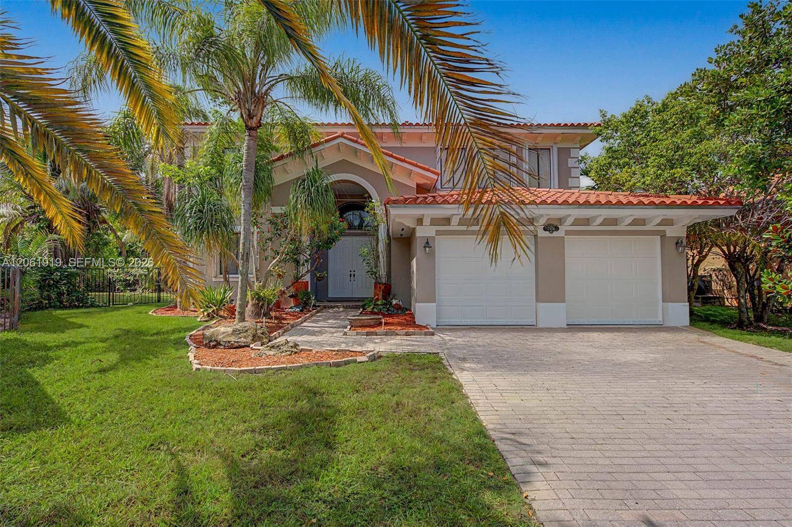 7926 SW 195th TerCutler Bay - picture