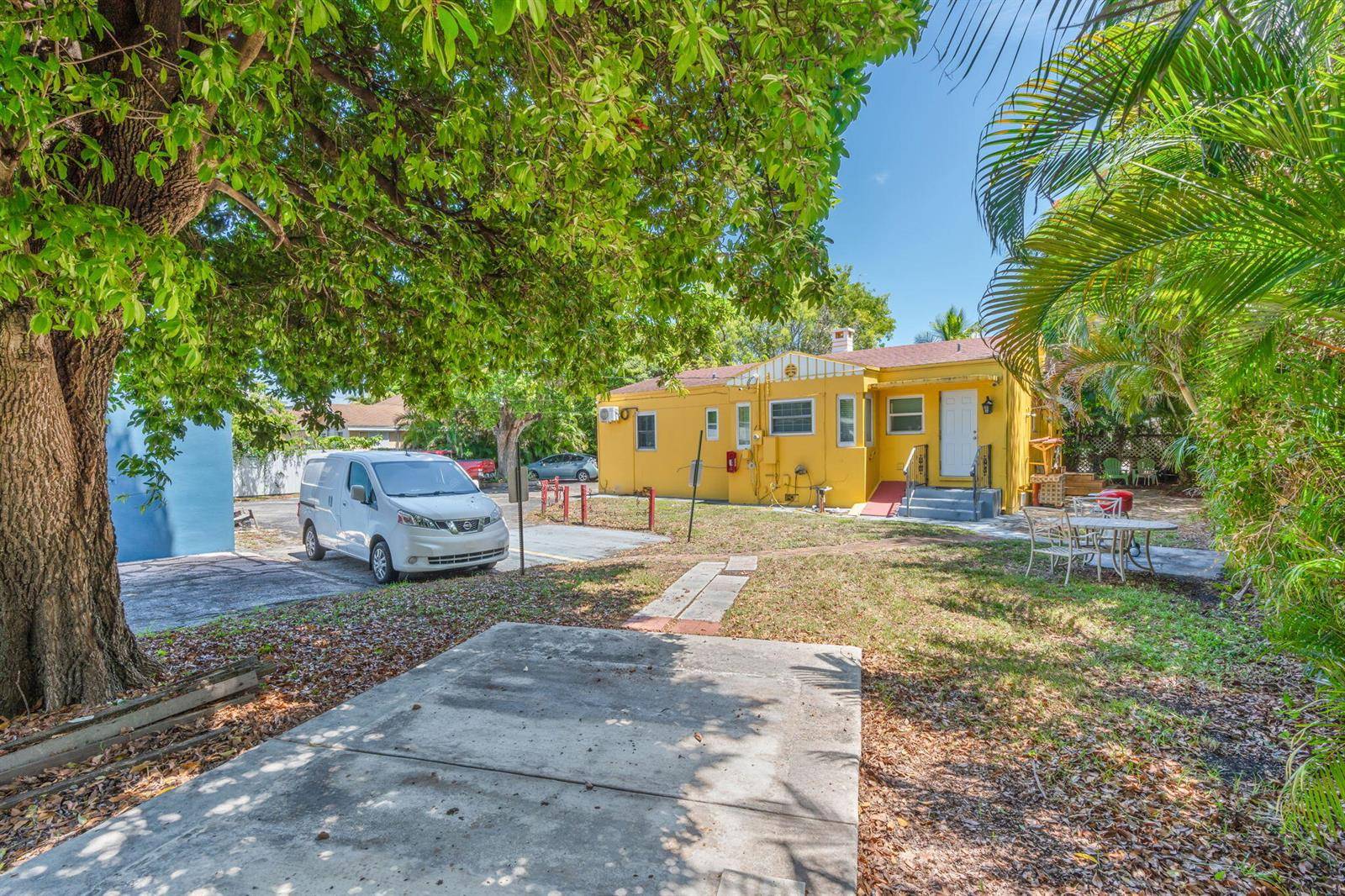 2221 FILLMOREHollywood - HOLLYWOOD LITTLE RANCHES condo unit 2221-2223 - picture