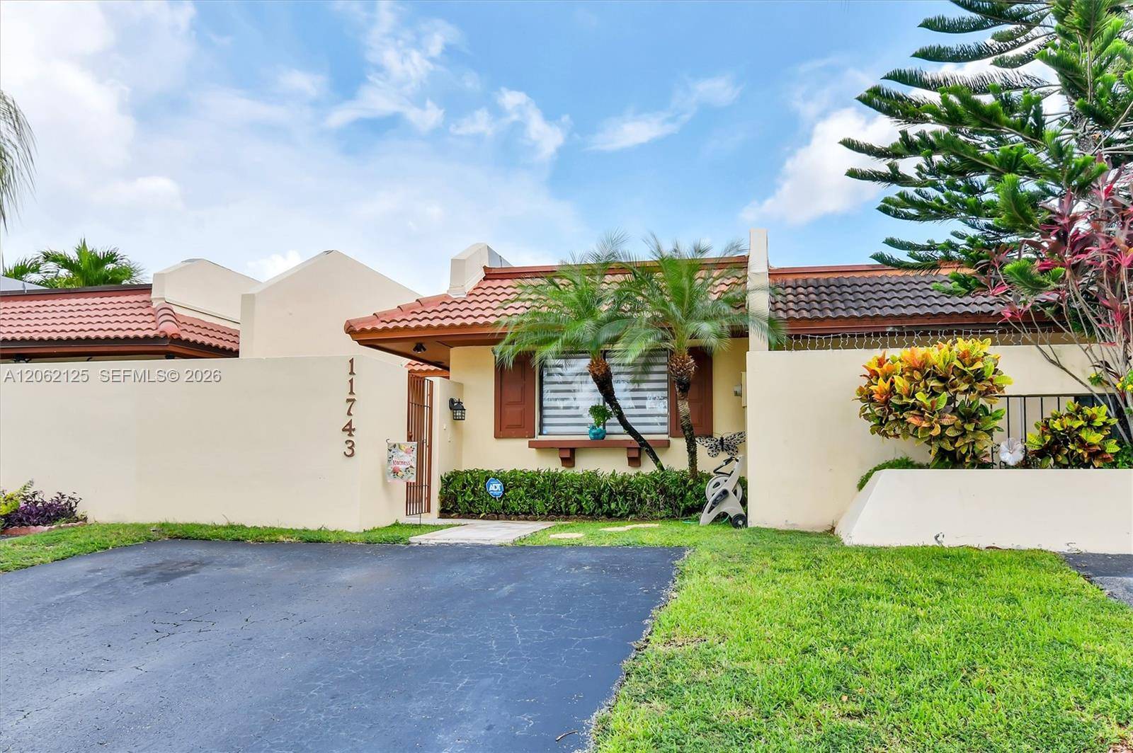 11743 SW 112th TerMiami - picture