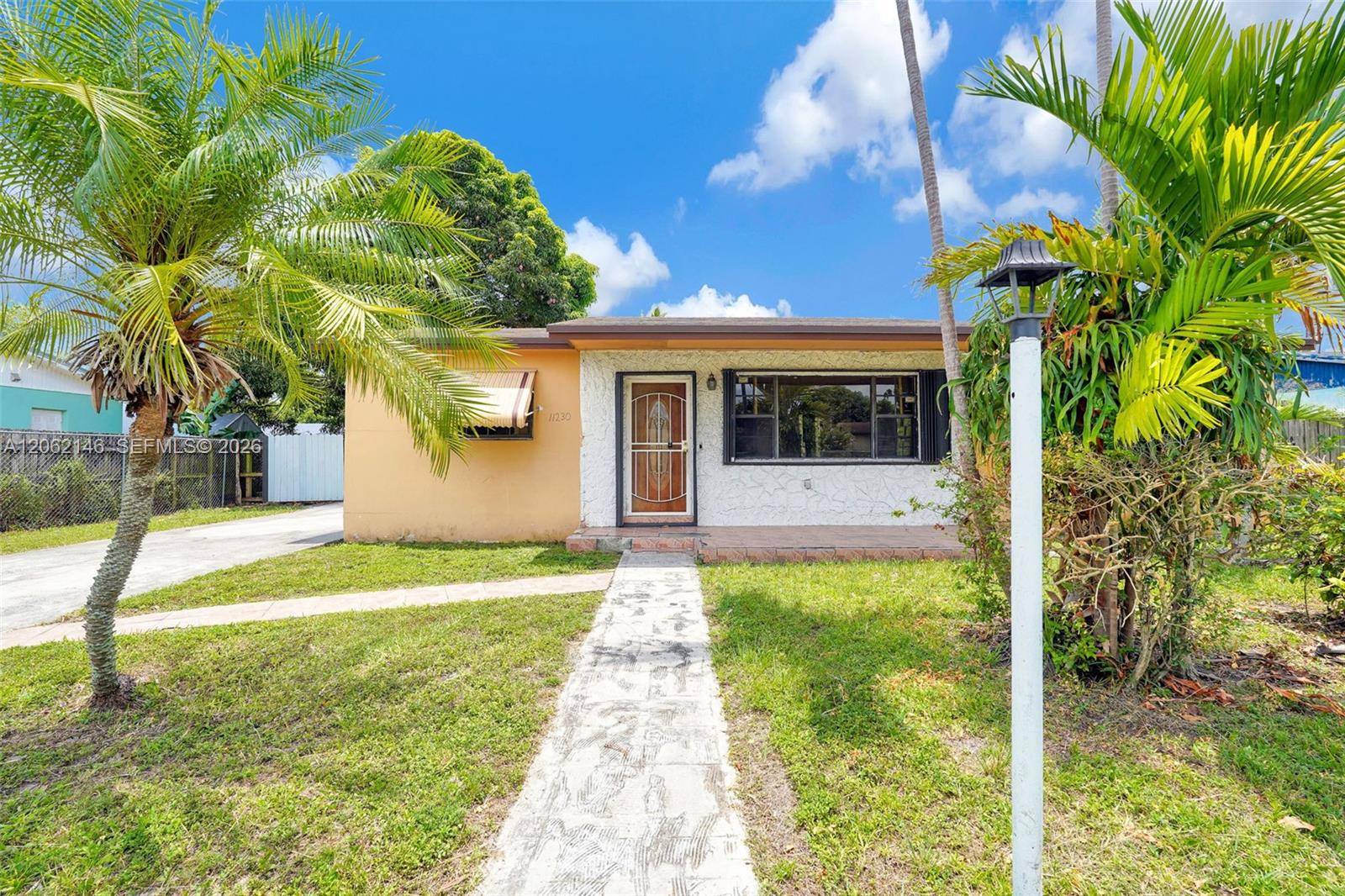 11230 SW 188th StMiami - picture