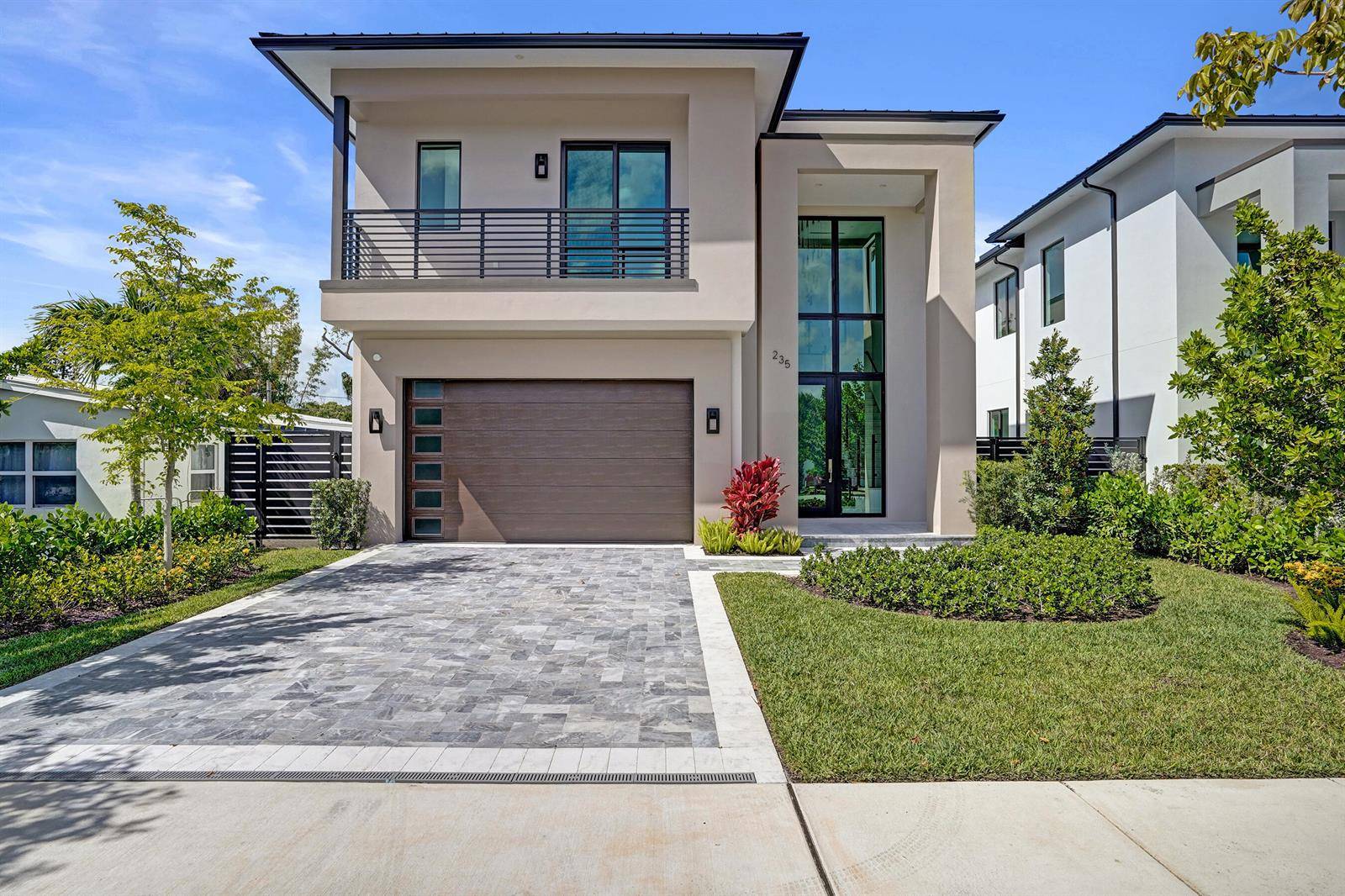 235 NE 11thDelray Beach - picture