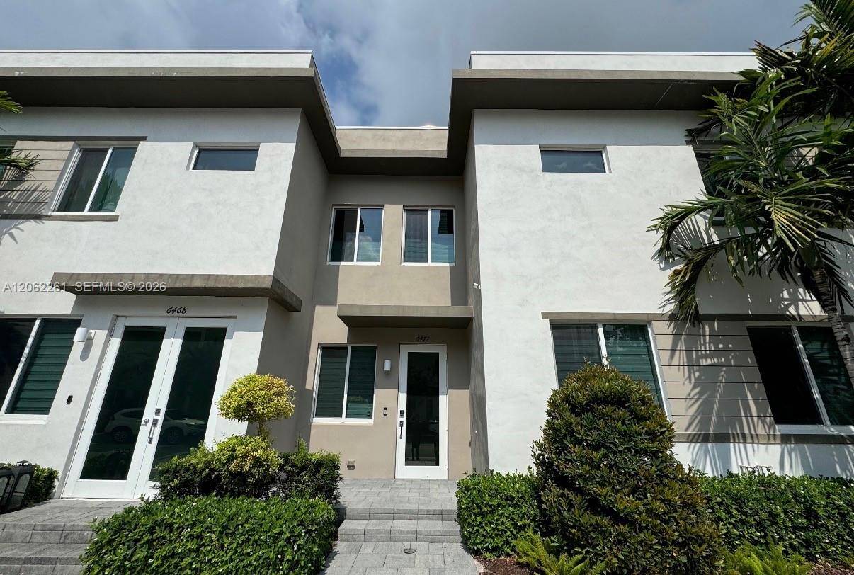 6472 NW 103rd PlDoral - picture