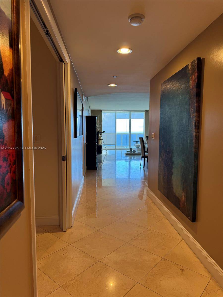 1850 S Ocean DrHallandale Beach - BEACH CLUB CONDO condo unit 4203 - picture