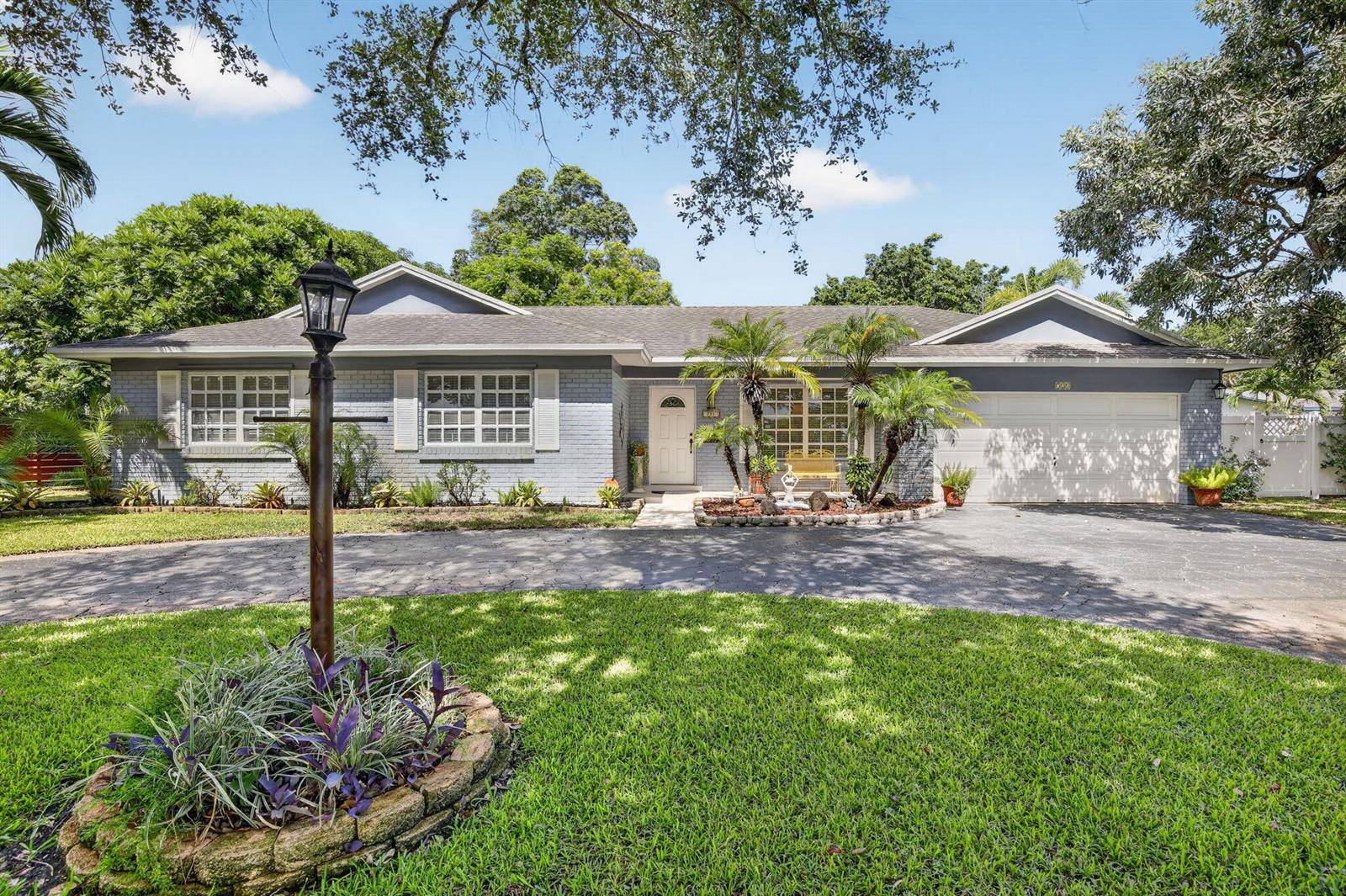 721 SW 59THPlantation - picture