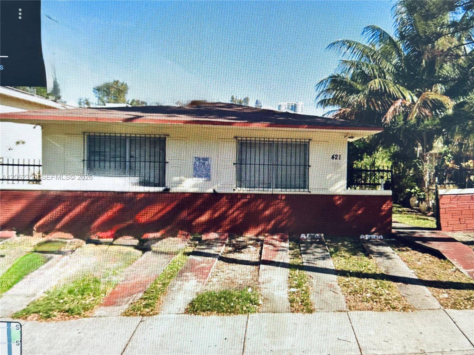 421 SW 9th AveMiami - picture