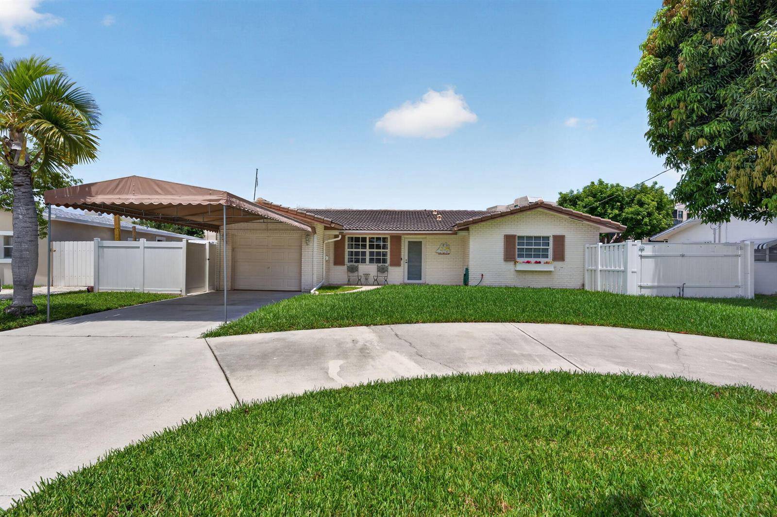 535 NE 8thDeerfield Beach - picture