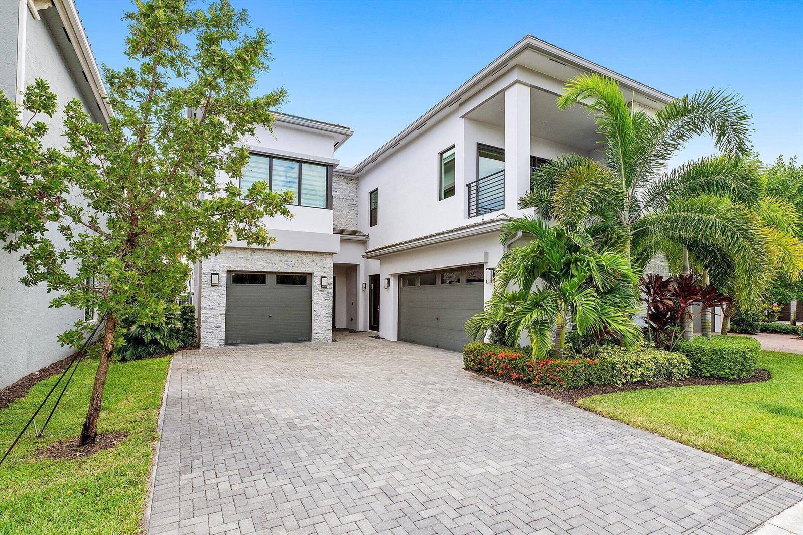 9022 CHAUVETBoca Raton - picture