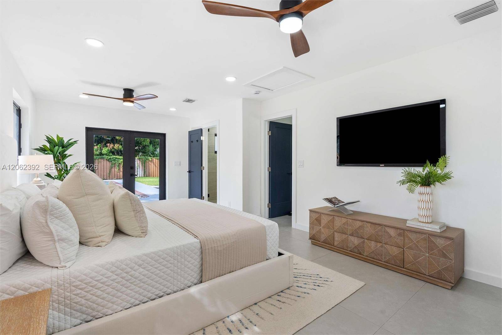 949 Lighthouse DrNorth Palm Beach - picture