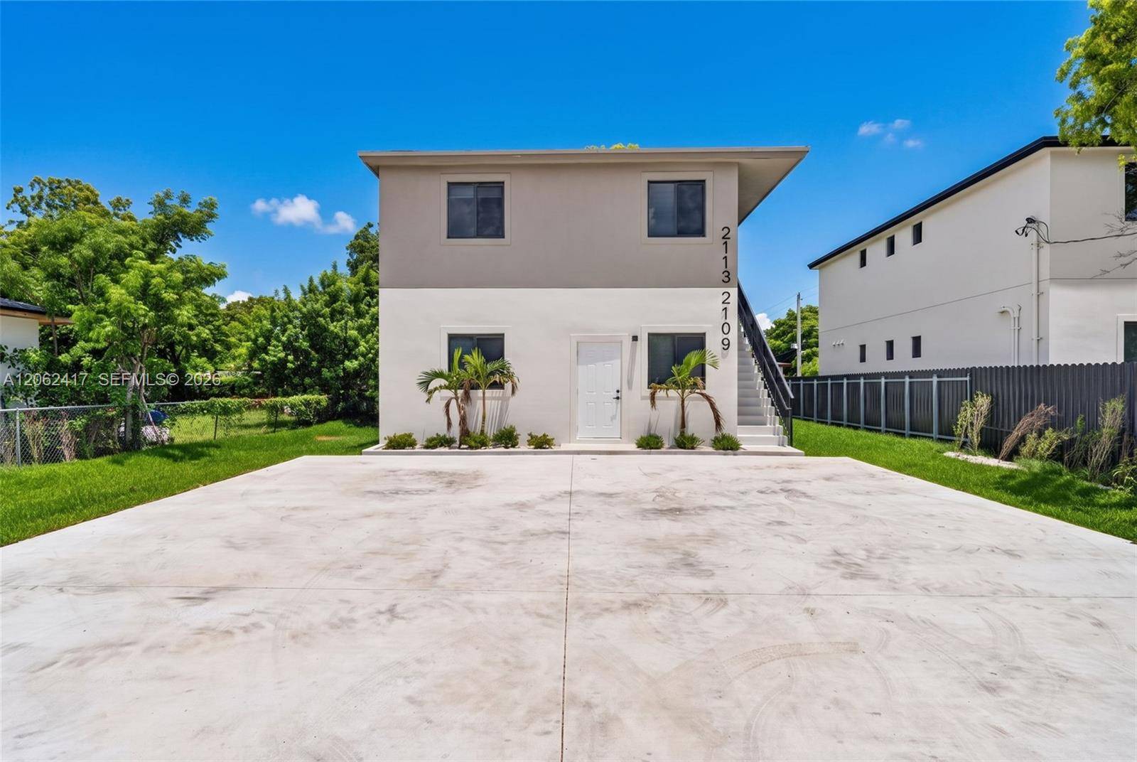 2109 NW 65 STUnincorporated Dade County - picture