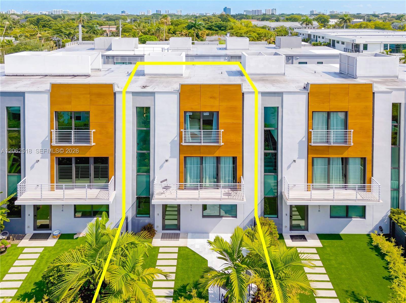 916 NE 4th StFort Lauderdale - picture