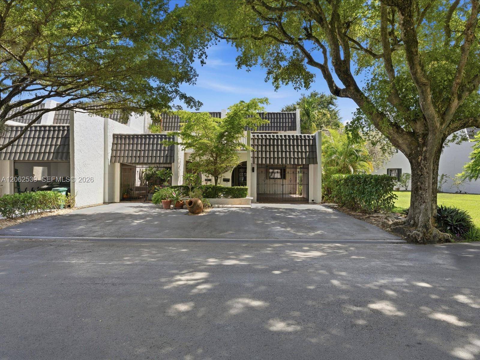 8886 SW 62nd TerMiami - HILLTOP CONDO condo unit 8-A - picture