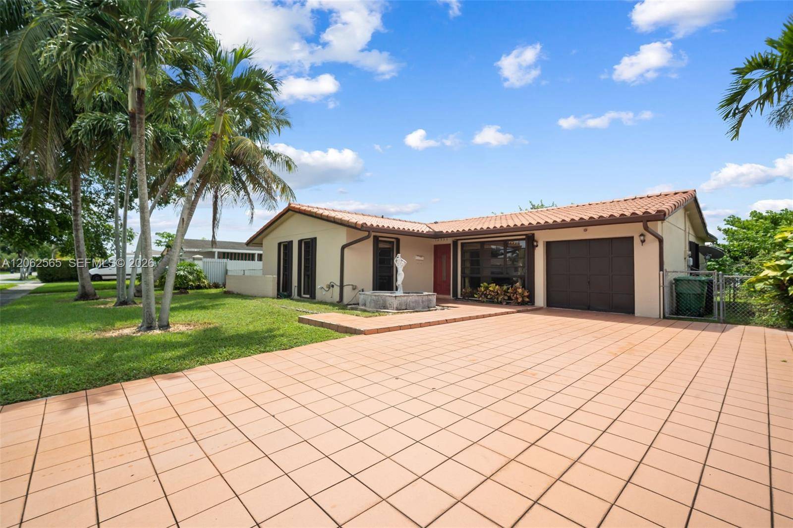 12330 SW 39th TerMiami - picture
