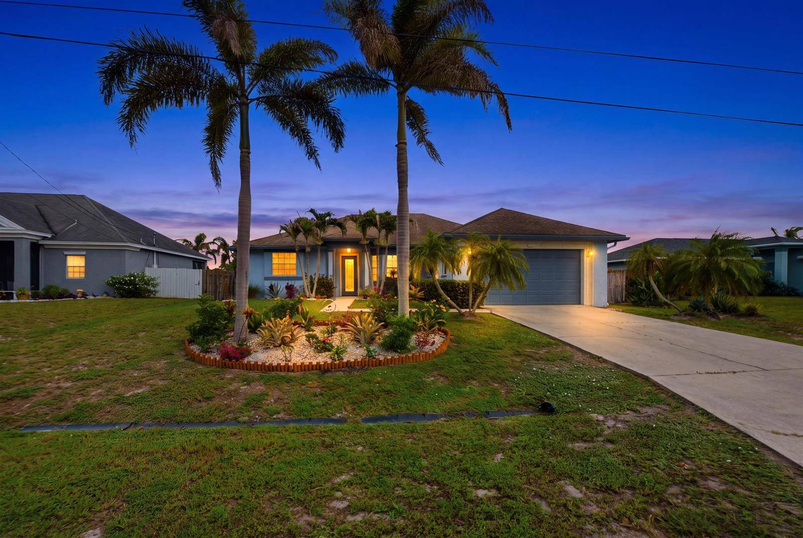 779 SW HILLSBOROPort St. Lucie - picture