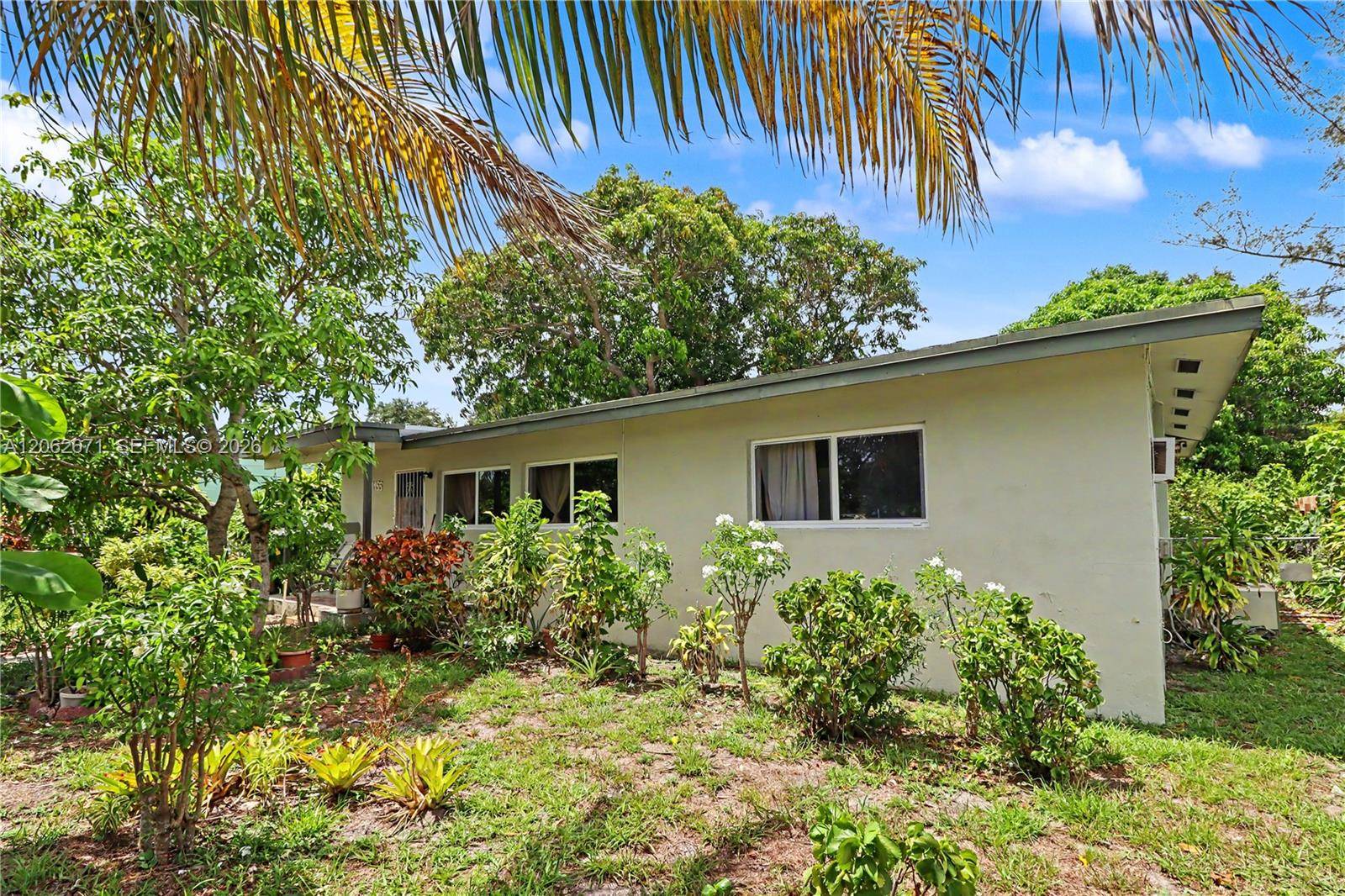 1155 NE 136th StNorth Miami - picture