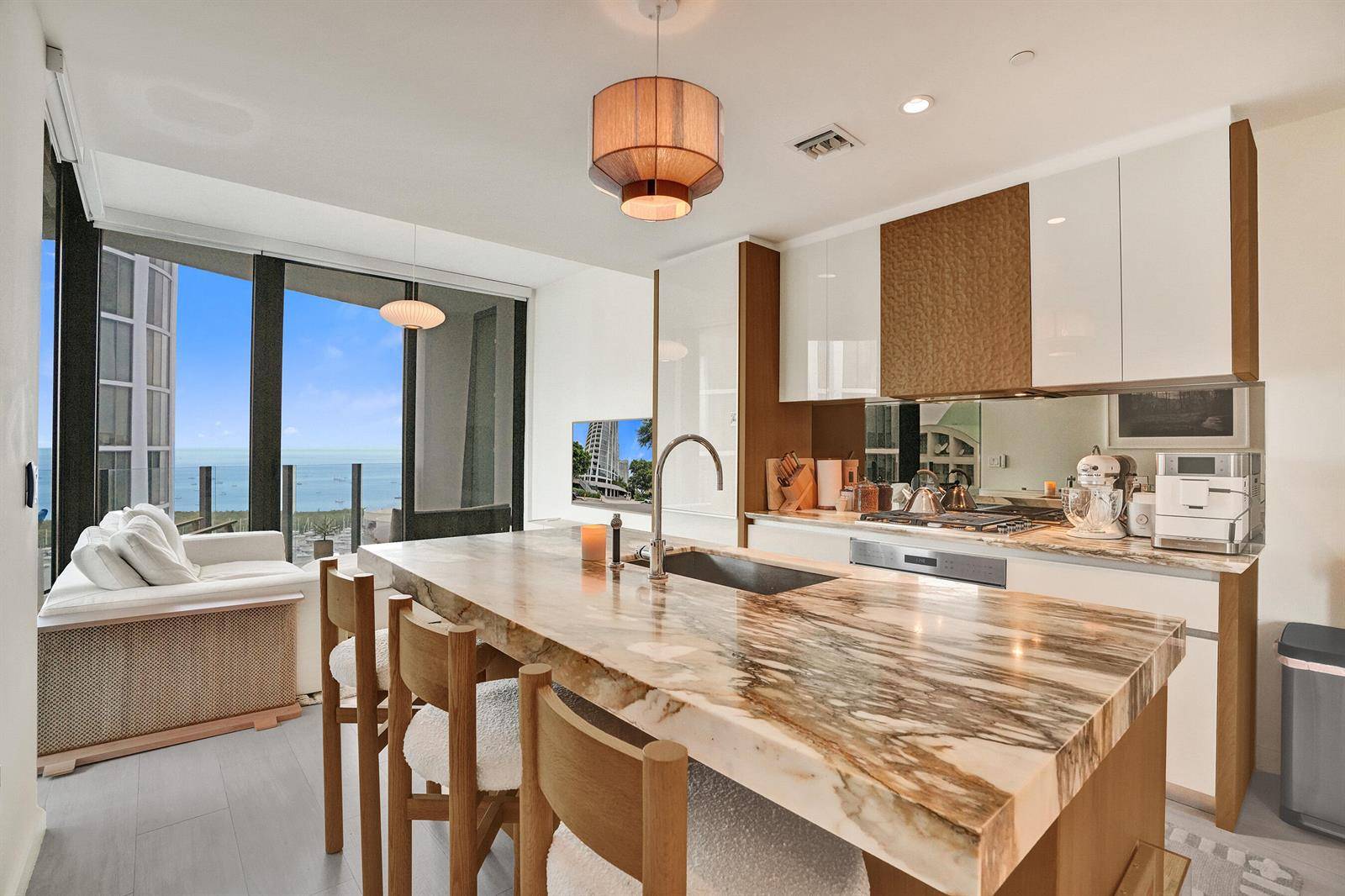 2831 S BayshoreMiami - CLUB RESIDENCES AT PARK GR condo unit 2204 - picture