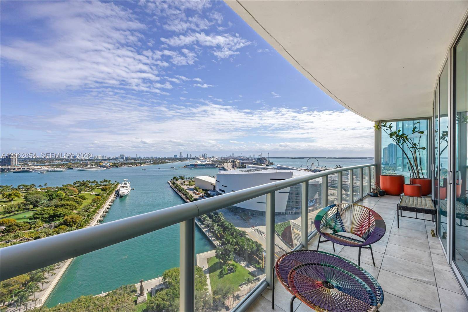 888 Biscayne BlvdMiami - MARINABLUE CONDO condo unit 2009 - picture