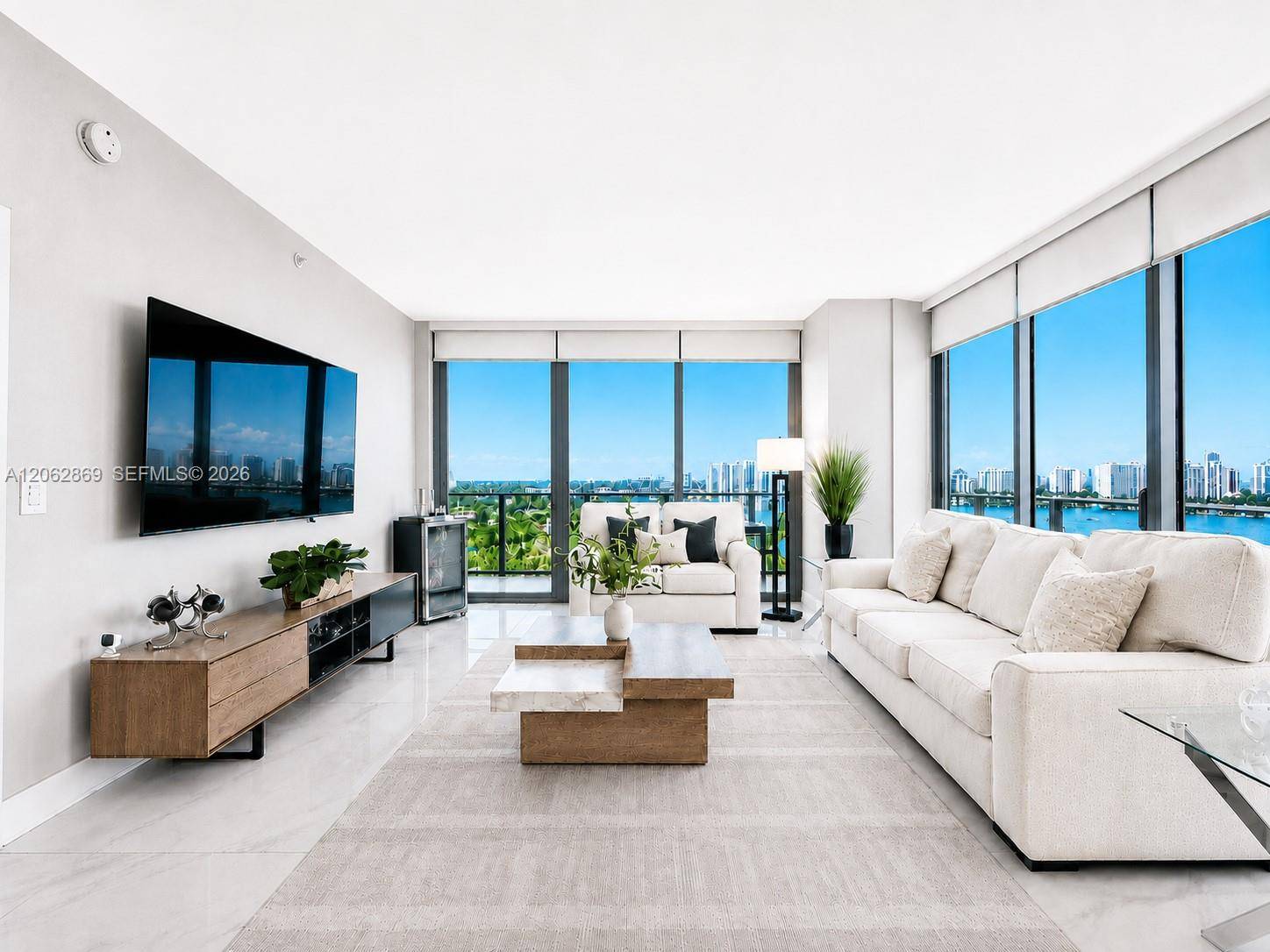 16385 Biscayne BlvdNorth Miami Beach - THE HARBOUR NORTH CONDO,THE HARBOUR condo unit 2007 - picture