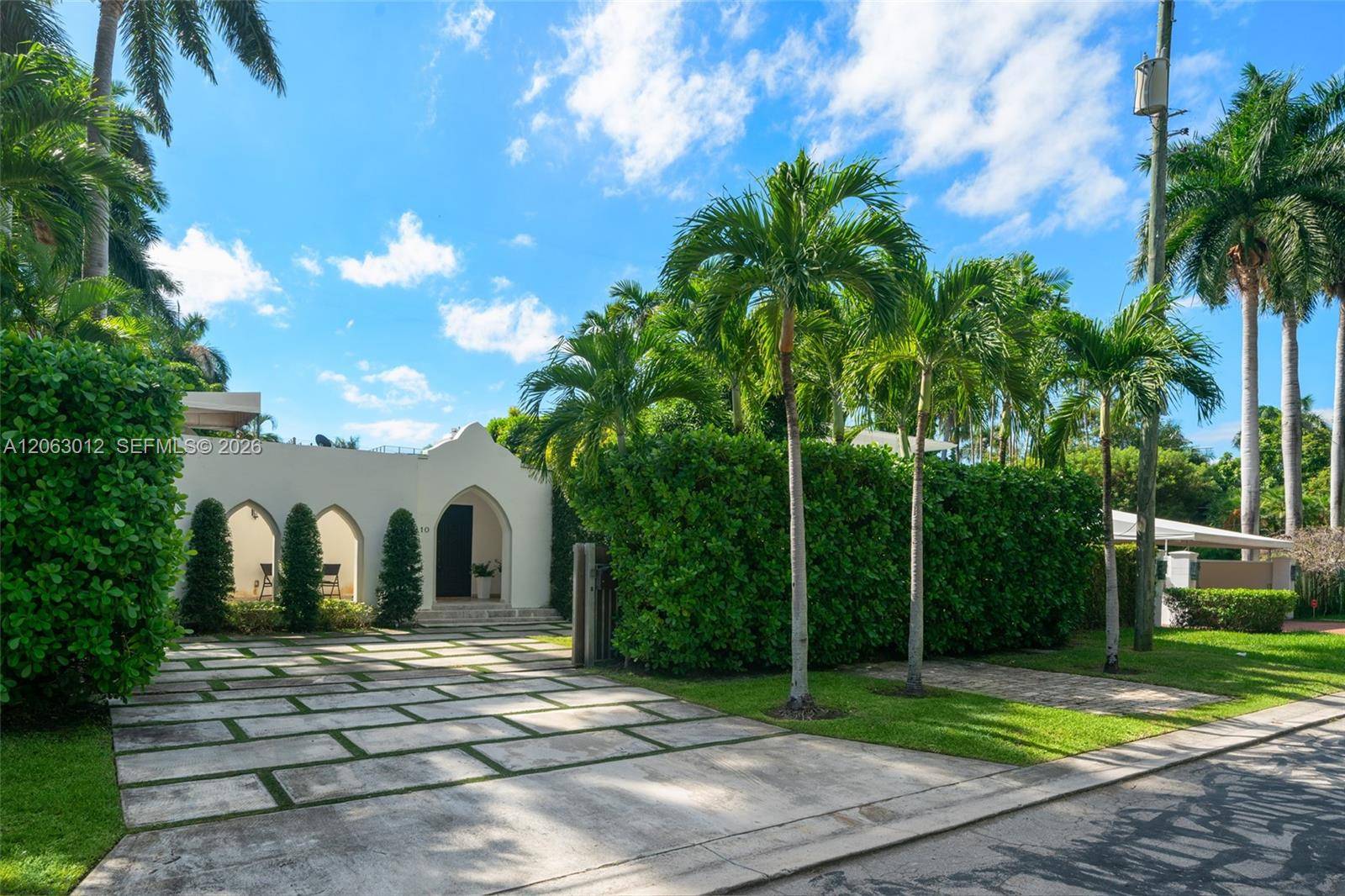 110 3rd San Marino TerMiami Beach - picture
