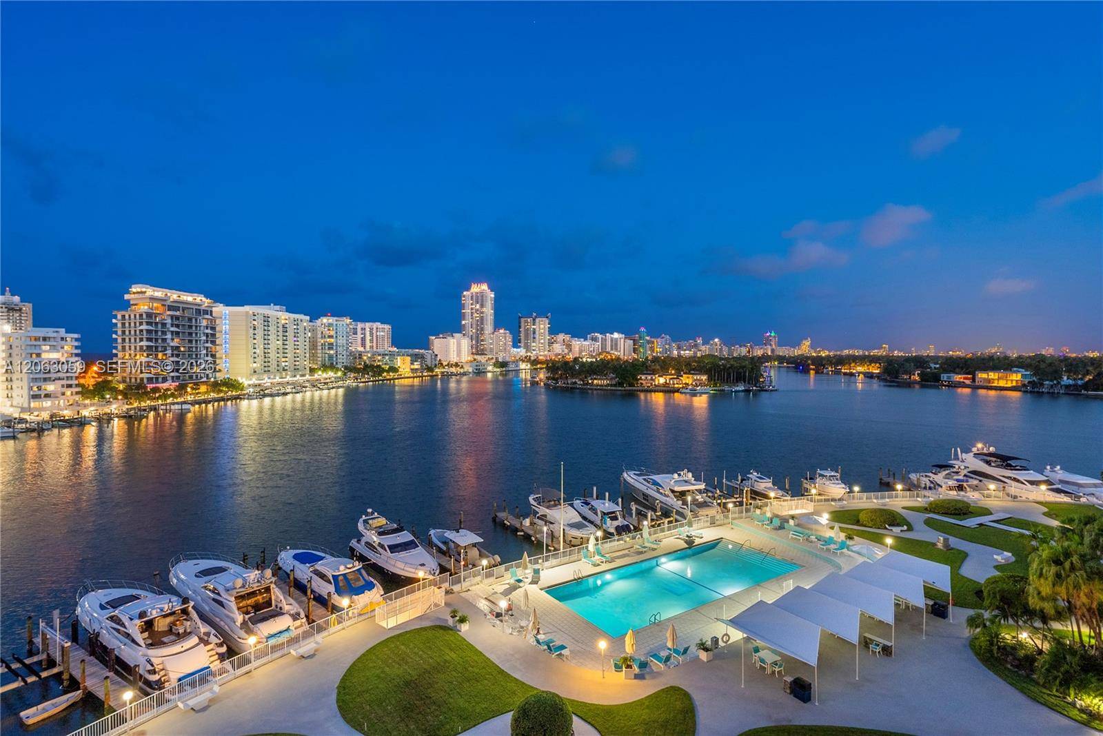 900 Bay DrMiami Beach - KING COLE CONDO condo unit 702/704 - picture