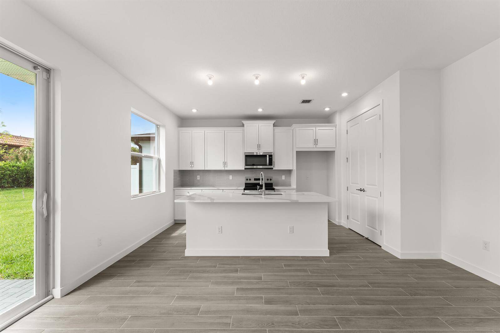 7284 CLAUDELLELake Worth - picture
