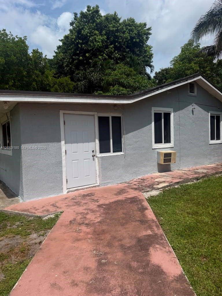 1289 NE 146th StMiami - picture