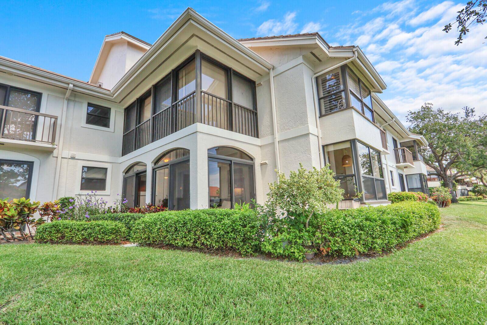 16000 W BayJupiter - WEST BAY AT JONATHANS LAND condo unit 158 - picture