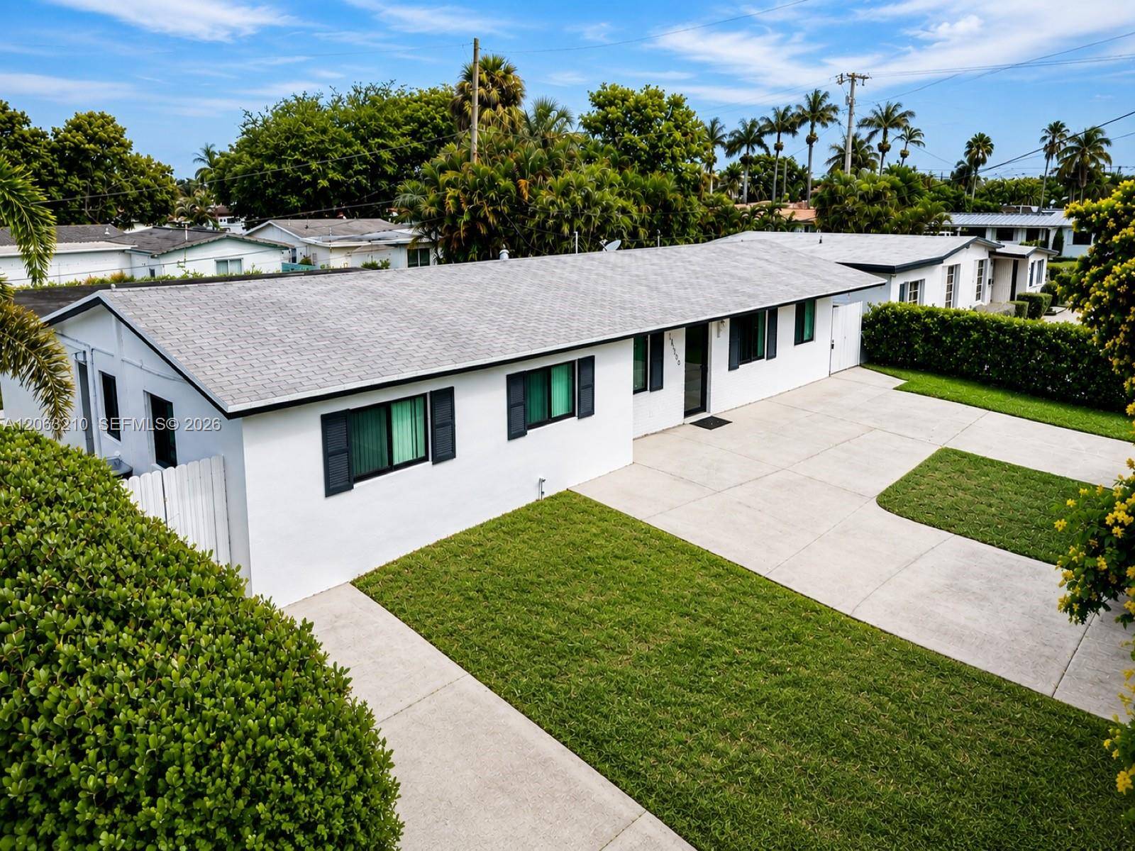 18150 NW 82nd AveHialeah - picture