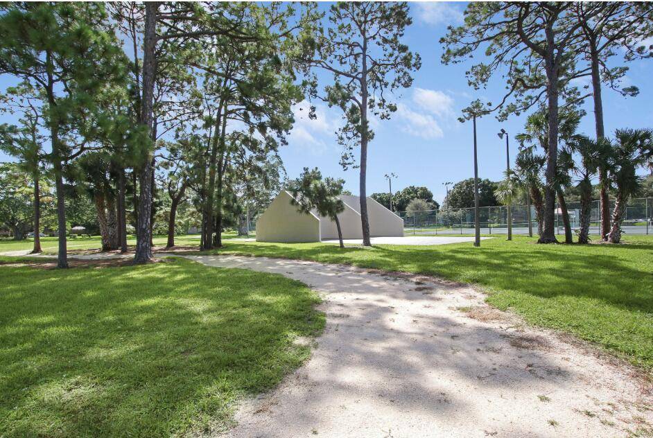 1901 19thPalm Beach Gardens - picture