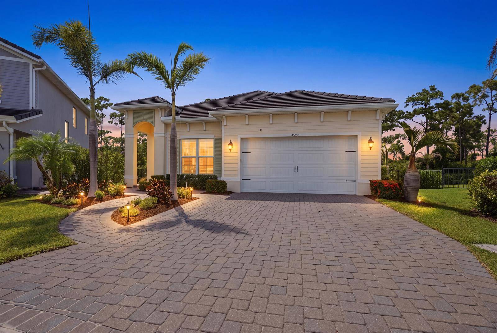 4590 SW ARDSLEYStuart - picture