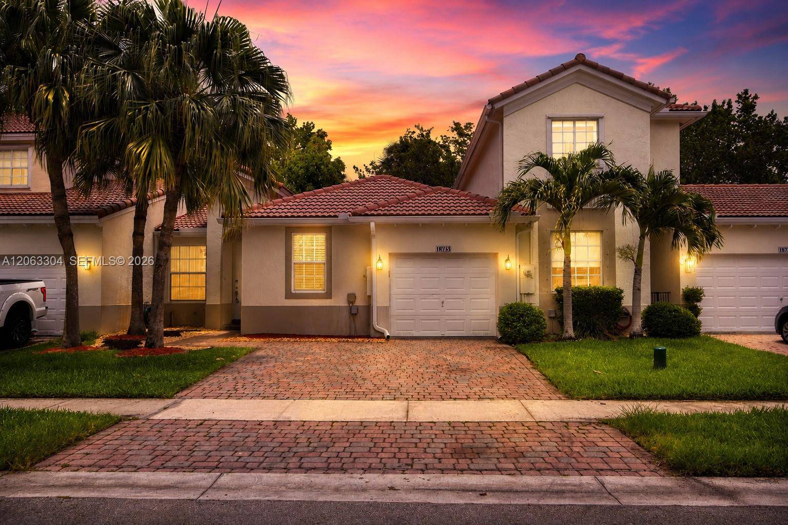 18743 SW 27th StMiramar - picture