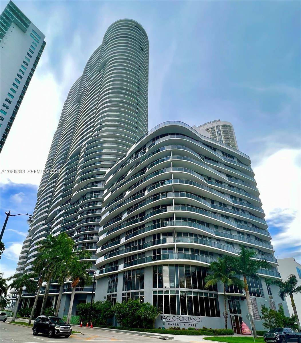 488 NE 18th StMiami - ARIA ON THE BAY CONDO condo unit 3000 - picture