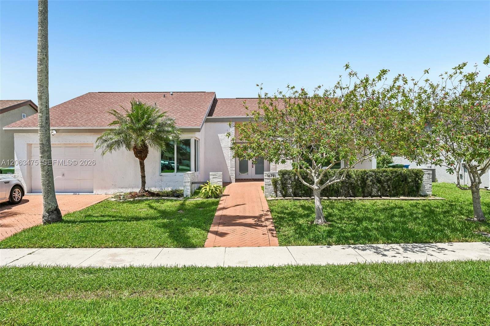 16791 Royal Poinciana DrWeston - picture
