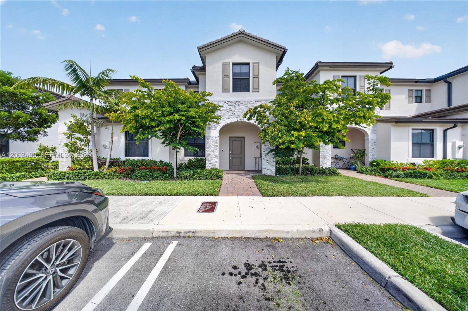 23450 SW 127th PlHomestead - picture