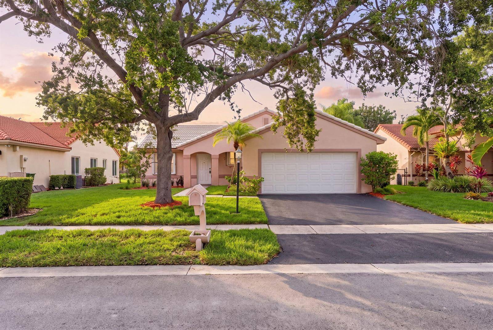 18871 NW 2NDPembroke Pines - picture