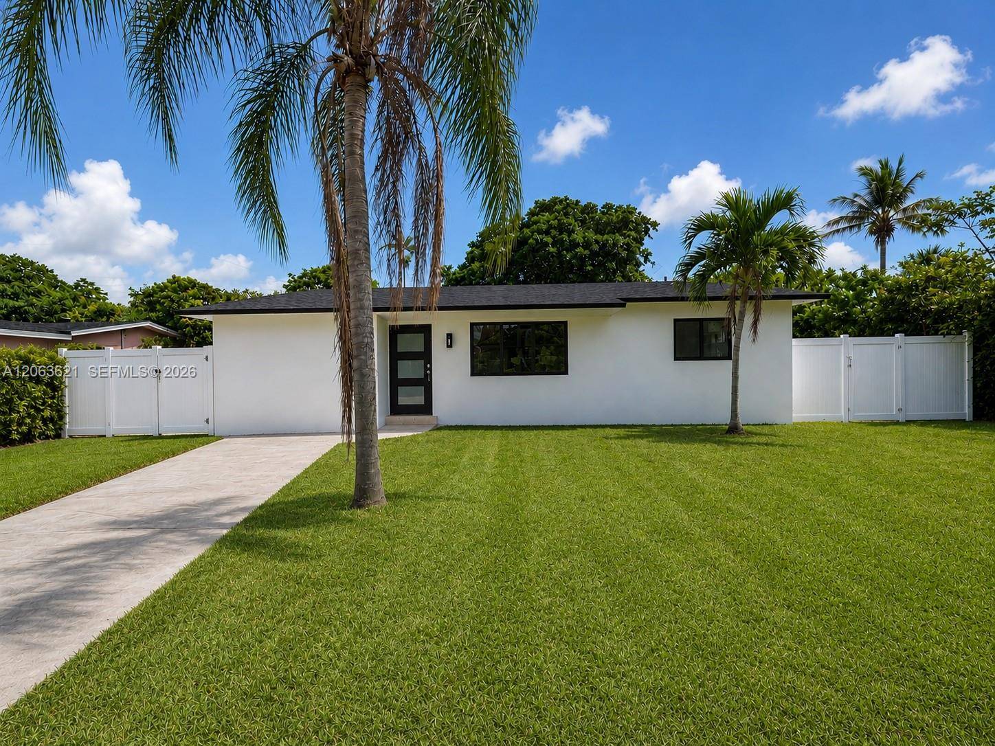 1141 NE 166th StNorth Miami Beach - picture