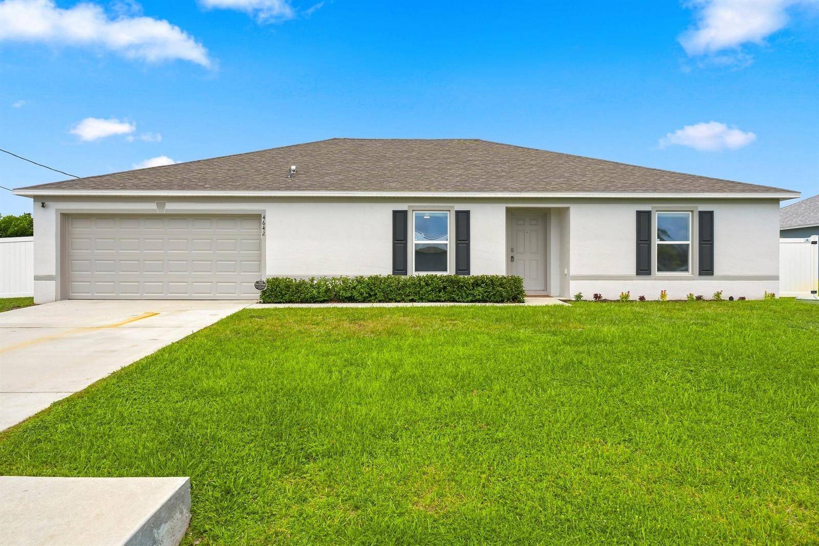4642 SW PaleyPort St. Lucie - picture