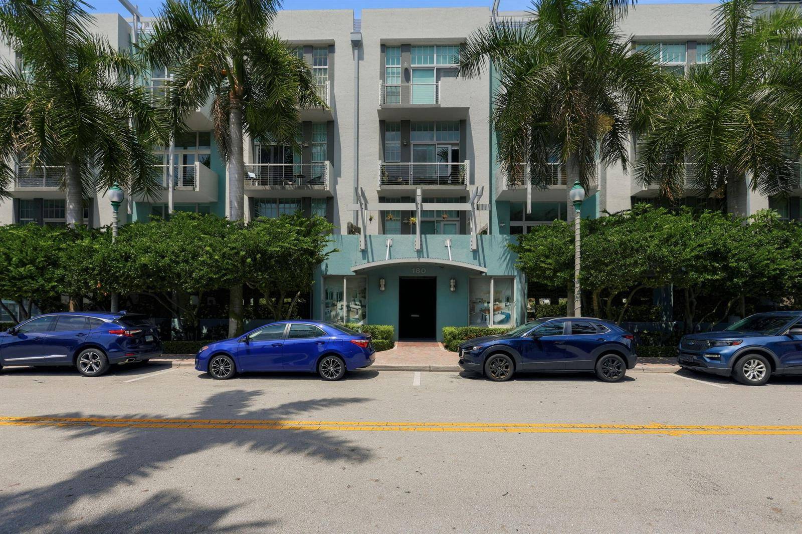 180 NE 4thDelray Beach - OCEAN CITY LOFTS CONDO condo unit 207 - picture