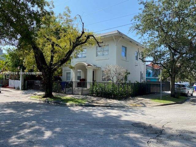 876 SW 2nd StMiami - picture