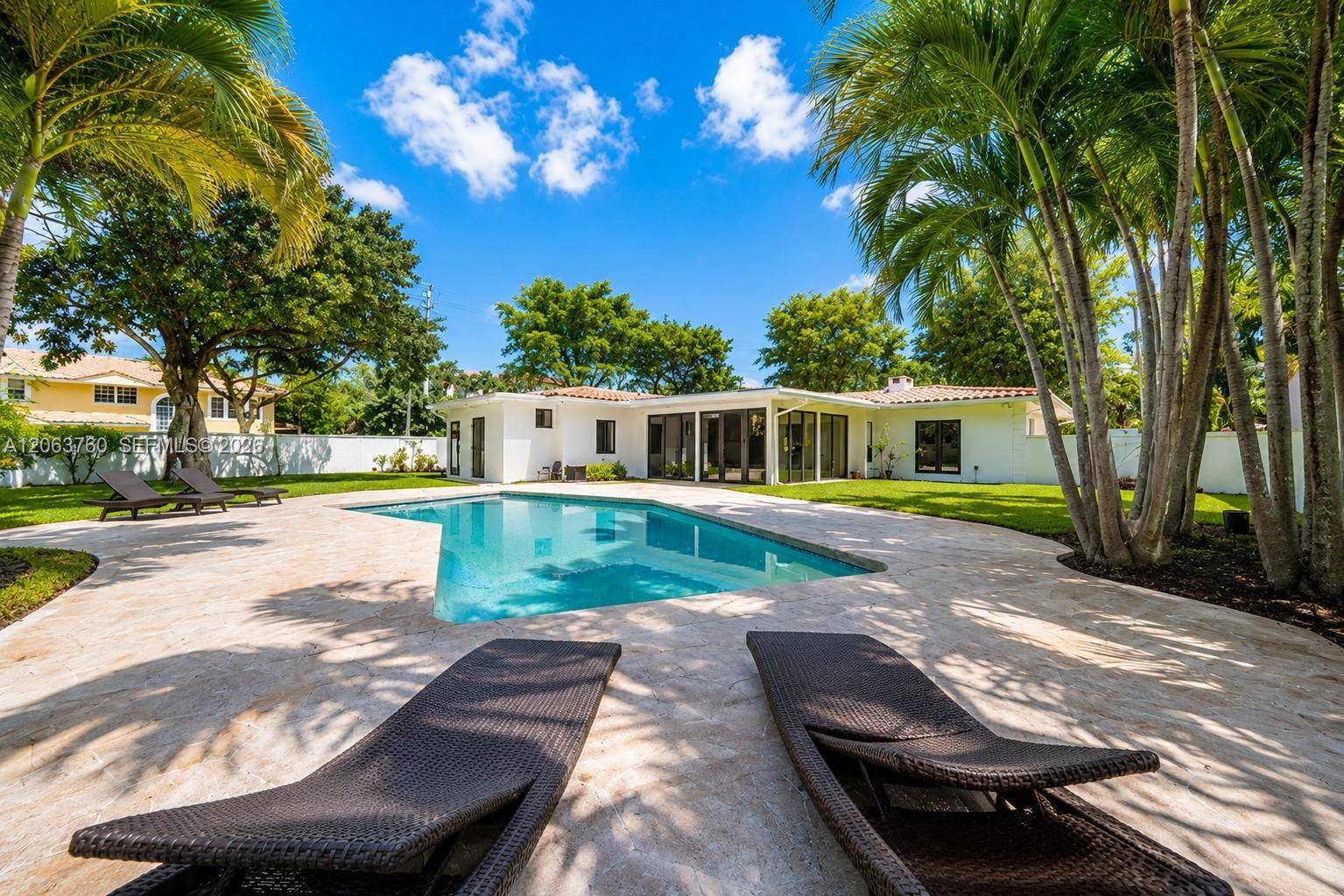 549 NE 12th AveFort Lauderdale - picture